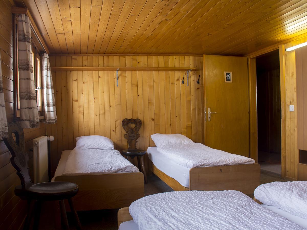 Refuge De Plan-Francey Hotel Moleson Bagian luar foto