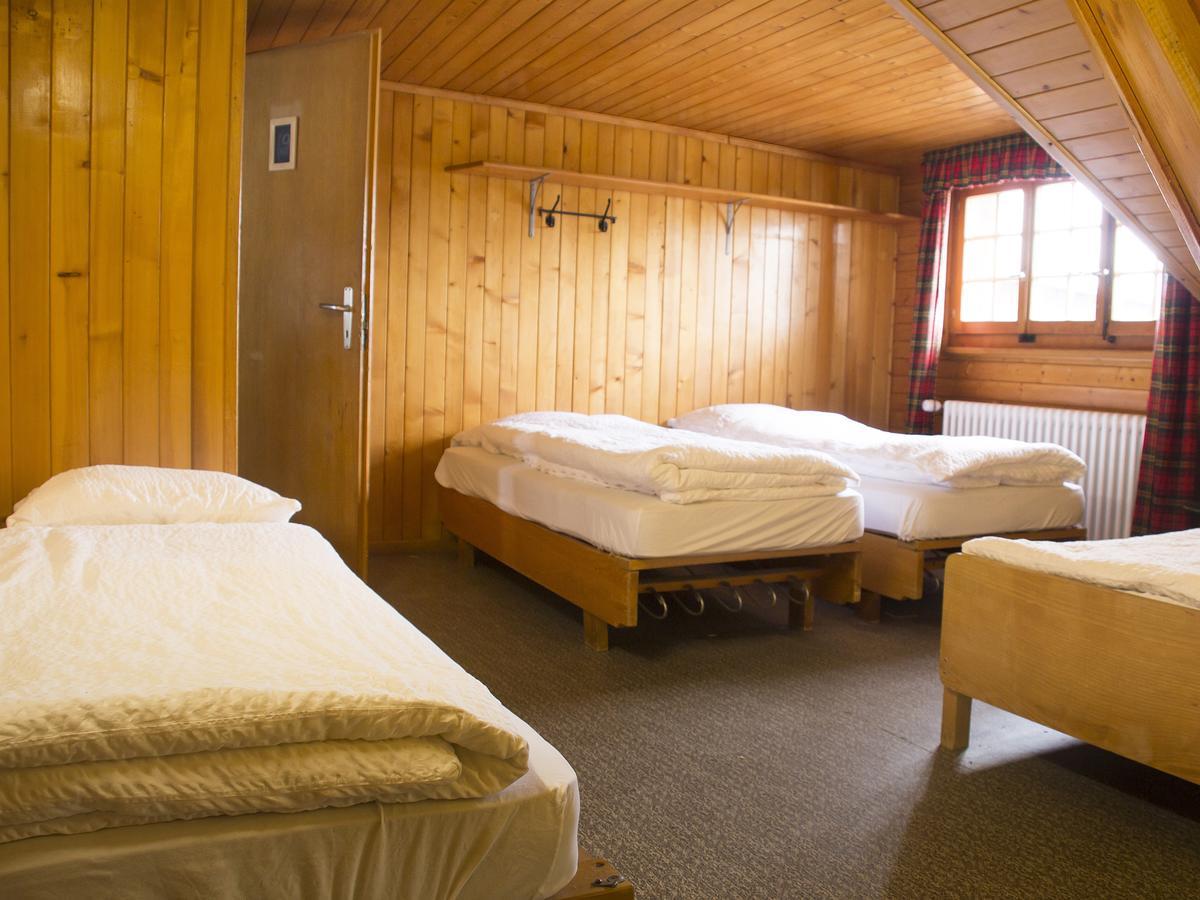 Refuge De Plan-Francey Hotel Moleson Bagian luar foto