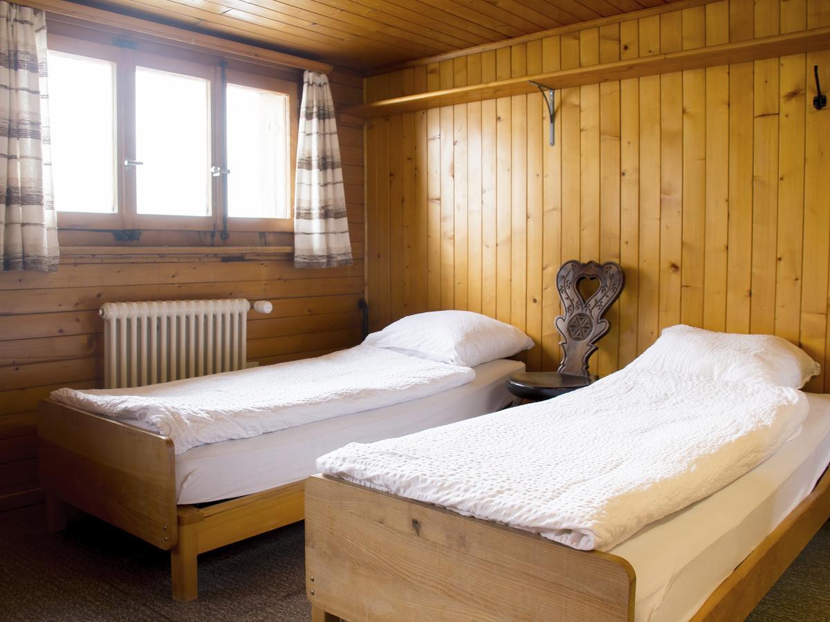 Refuge De Plan-Francey Hotel Moleson Bagian luar foto