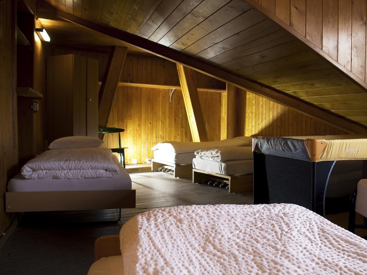 Refuge De Plan-Francey Hotel Moleson Bagian luar foto
