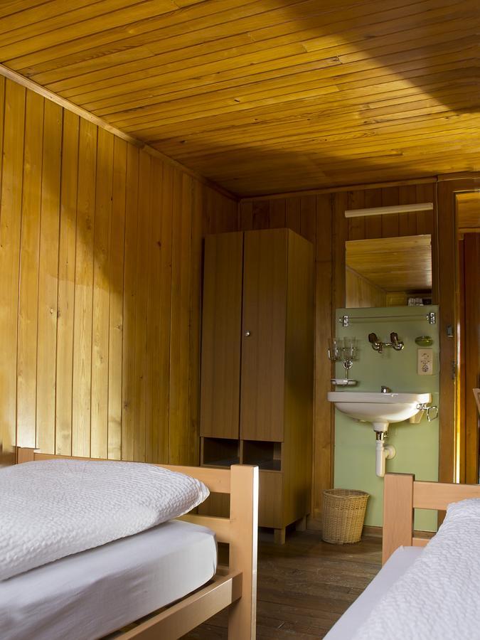 Refuge De Plan-Francey Hotel Moleson Bagian luar foto