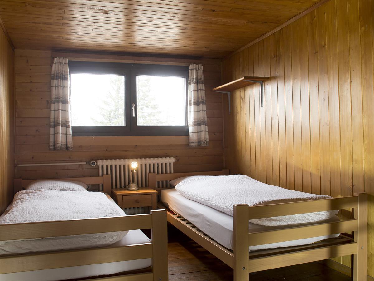 Refuge De Plan-Francey Hotel Moleson Bagian luar foto